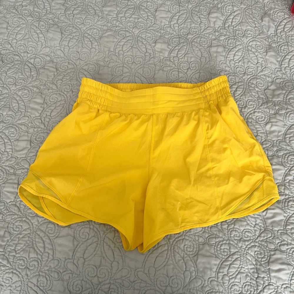 Lululemon hottie hot short